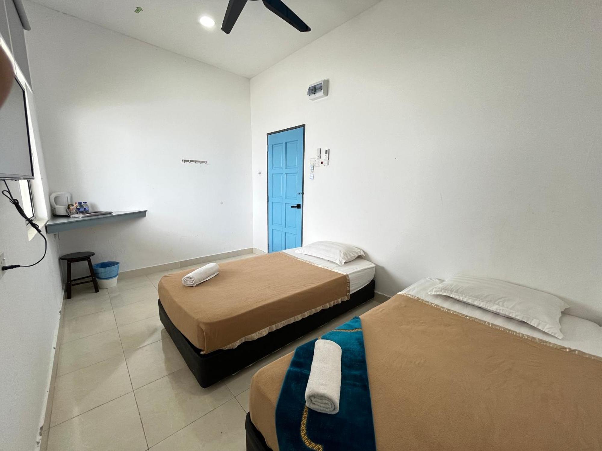 Ibai Beach Guesthouse Kuala Terengganu Exterior photo