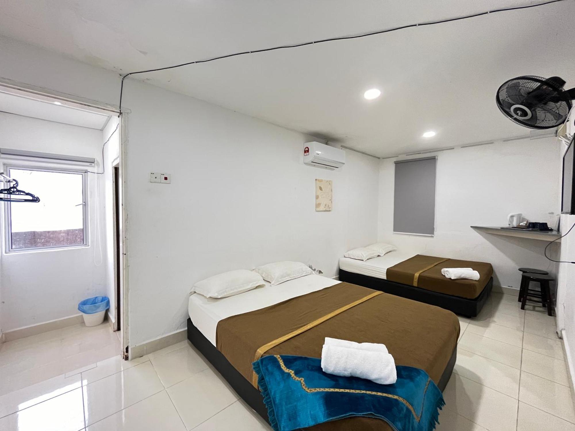 Ibai Beach Guesthouse Kuala Terengganu Exterior photo